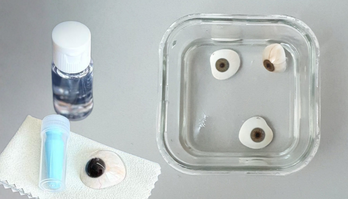 ¿Cómo cuido y limpio mi prótesis ocular?